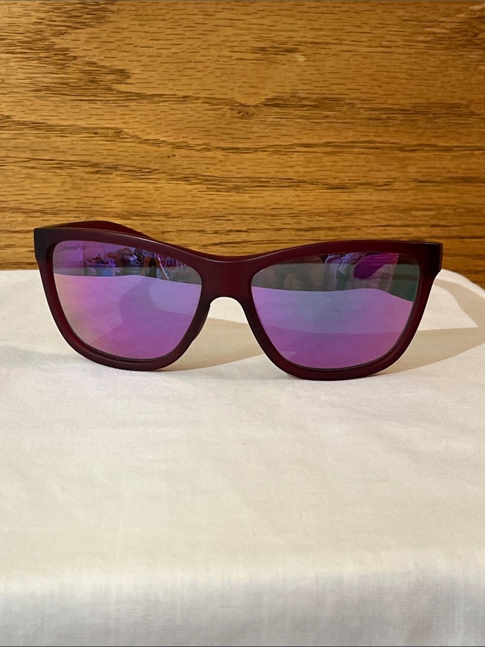 SMITH Burgundy Cat-Eye Sunglasses with Pink Mirrored Lenses